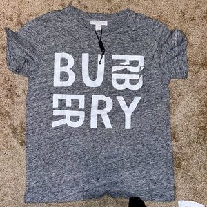 Burberry T shirt 👚 100% Authentic